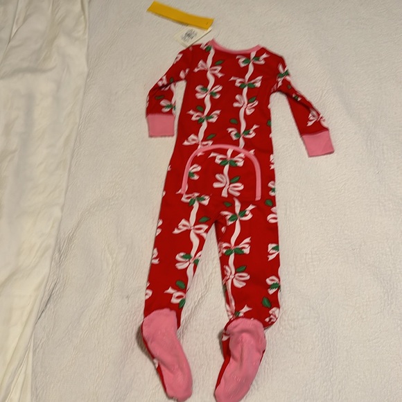 TBBC Red Pink Christmas Bettye’s Bows Pajamas Size 18-24 months. - Picture 5 of 5